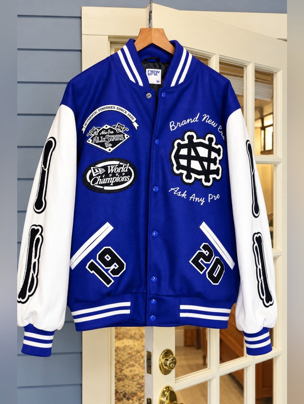 New Era Men’s Large Blue White Baseball Varsity Jacket Embroidered Patches